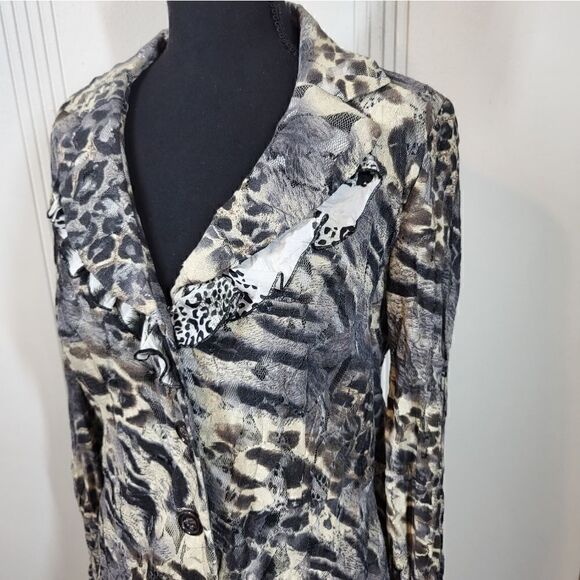 Passion Concept Blouse - Picture 11 of 14